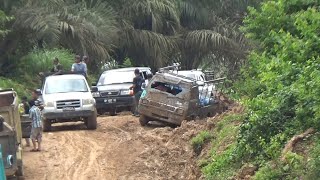 L300 korban pecah kaca, demi berjuang melewati jalan berlumpur