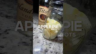 Apple Pie Shot #fy #foryou #chef #cheflife #vodka #cocktail #drink #drinks #food