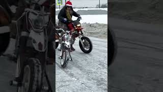 XR650R and banana boy! Наяриваю на красной свинье!#xr650r #xr650l #honda #stunt #stuntriding #хонда