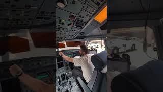 تصوير رهيب كابينة قيادة الطائرة Cockpit