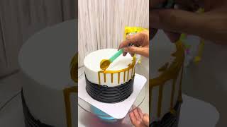 How to achieve black color on soft icing cakes!