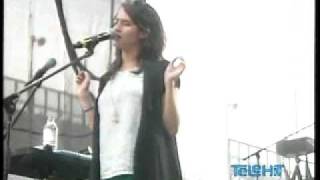 Normal - Ximena Sariñana @ ViVe Latino 2009