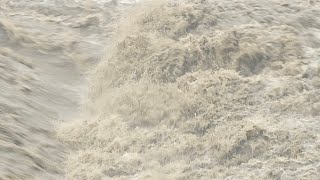 Dangerous flood in swat valley Pakistan   سوات میں سیلابی صورت حال