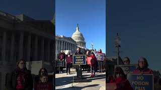 Moms Member Liz Brandt Calls for a Clean Budget