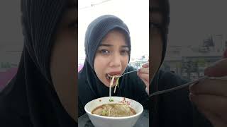 Bakso malang, kerupuk pangsitnya yg paling enak ✨ next makan apa lagi? #mukbang #food #makan