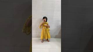 Gulabi Sharara dance by 4 years cutipie #ytshorts