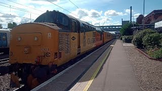 37421 Leads The Test Train Past Welwyn Garden City