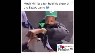 #meekmill out here lettin a #fan hold his 🥶