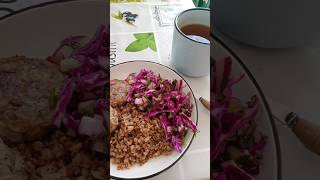 Что у меня на обед🥗 Сбалансированный приём пищи + добавление соуса барбекю, для вкуса, обязательно!