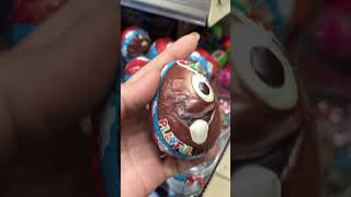 PLAYFUL CHOCOLATE EGG SURPRISE | OZMO #shorts #short #eggsurprise #chocolate #smalltoys  #ozmo #egg