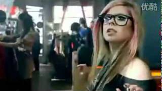 Avril Lavigne - What The Hell Official Music Video