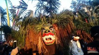 Seni Bebegig Sukamantri Ciamis di Karnaval Kemerdekaan Pesona Parahyangan 2017 Bandung