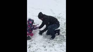 What can kids do in the snow?