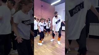 TEACHING SHUFFLE ⭐️ LITTLE GIRL DANCING TREND 😱🔥 ASTRONOMIA