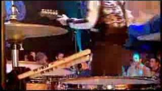 2005-11-09 - Franz Ferdinand - Do You Want To (Live @ TOTP)