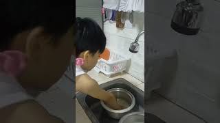 Magsasaing Lang Po Ako #vlog #5yearsold #happykid #cookingvideo  #cooking #rice #cookingrice