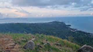 Melihat Hamparan Laut Kotabaru dari Gunung Bapake