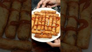 Aloo Rolls Banaya Kya ? #shorts #shortsvideo #aloorecipe #streetfood