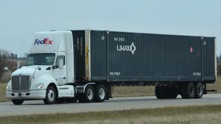 𝗨𝗠𝝖𝗫 Container Trucks