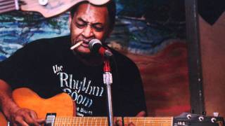 Junior Kimbrough ~ Crawlin' King Snake. wmv (Sad days lonely nights)