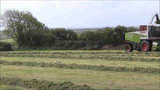 Claas 850 on silage