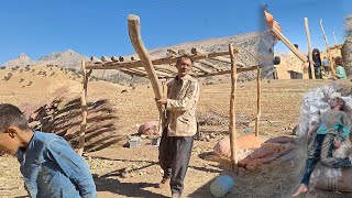 "Loneliness and power: a single woman and two children in the arms of the mountains"