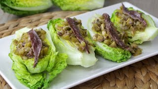 Cogollos de lechuga con anchoas, ajo y vinagreta de encurtidos 🥬🥬