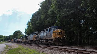 CSX M692 with Seaboard Coast Line unit trailing at Roebuck