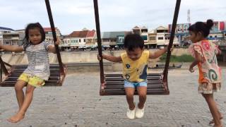 Swing Play Sak Sak