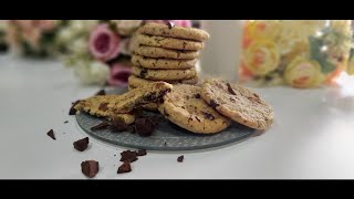 The Best Chocolate Chip Cookies bakery style. أحسن كوكيز بالشوكولاتة