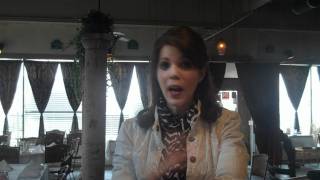 Dining Diva at Cafe de Paris.wmv