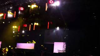 Feed Me dropping Dillon Francis & Kill the Noise - Dill the Noise at EDC Las Vegas