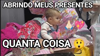 ABRINDO MEUS PRESENTES//  QUANTA COISA ELA 😯