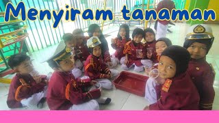 AKU SAYANG BUMI || MENYAYANGI CIPTAAN ALLAH SWT || MENYIRAM TANAMAN BUNGA DISEKOLAH