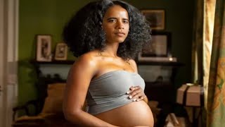 BARACK OBAMA BABY BUMP