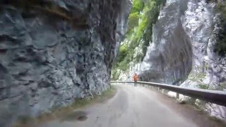 Ruta en moto por el Cañon de Añisclo