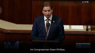 Congressman Dean Phillips is pursuing common ground 15s