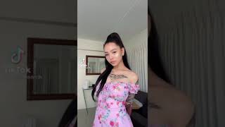 BELLA POARCH _ TIKTOK SEXY MOMENT!