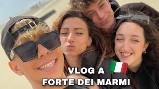 HO FATTO UNA SORPRESA AD UNA MIA AMICA! || Vlog #1 || Rachele Chelini