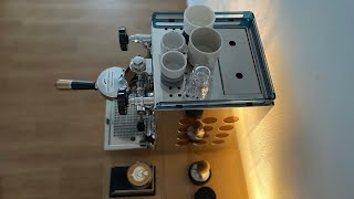 15 seconds Practicing latte art on Rocket appartamento| #Shorts Coffee video