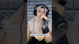 KARAOKE LIVE SEKALI SEUMUR HIDUP