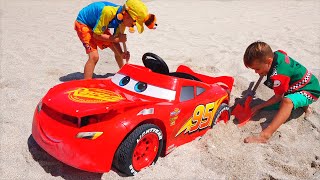 Vlad and Niki had a Fun Day on the Beach! Plying with Mom and Sand