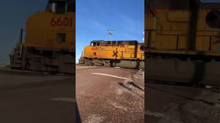 UP 6601 leads a very happy inner model train south of Delta UT with a K5LLA HORN! #railway #railfan