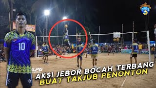 Aksi jebor bocah terbang buat takjub penonton