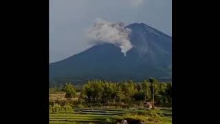 maletusnya gunung Mahameru Lumajang Jawa Timur