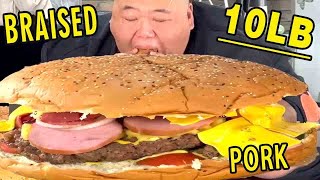 Brother Monkey Makes A 20 Pound Giant Burger, Which Is Bigger Than The Table  It’S So Enjoyable