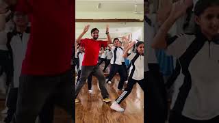 Jind kadh ke #dance #reels #trendingshorts #shorts #youtubeshorts #punjabisong #school #students