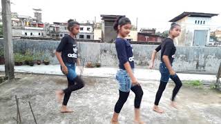 Aashiq Banaya Aapne | Dance Cover by Priya, Himanshi, Nikita | choreographed by Jumpi Dev