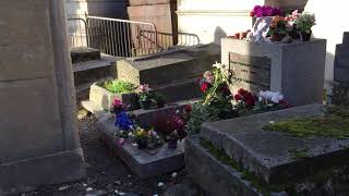 Jim Morrison - Père Lachaise Cemetery, Paris (2015)