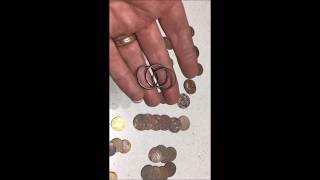 on beach ctx 3030 nice old silver ring and lots of coins metal detecting